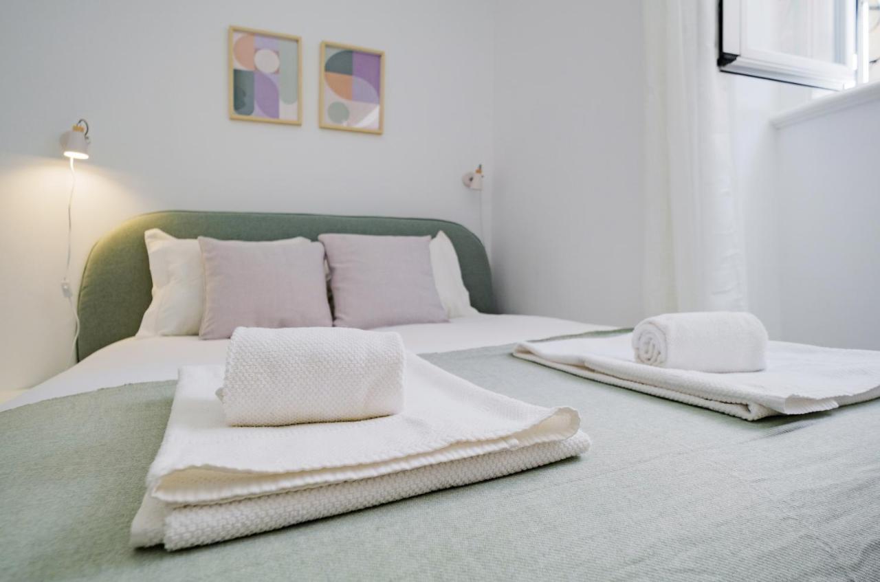New! Unique 1 Bedroom Apartment- Santa Catarina 42 Lisboa Eksteriør billede